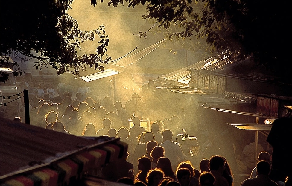 Feira da Luz - Silhuetas ao entardecer